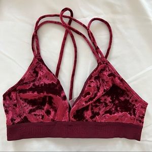 PINK Victoria Secret Red Velvet Bralette Size M